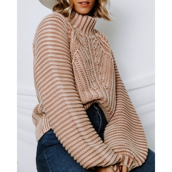 Free People Sweaters - Free People (NWT) | Chunky Knit Neutral Sweatheart Sweater